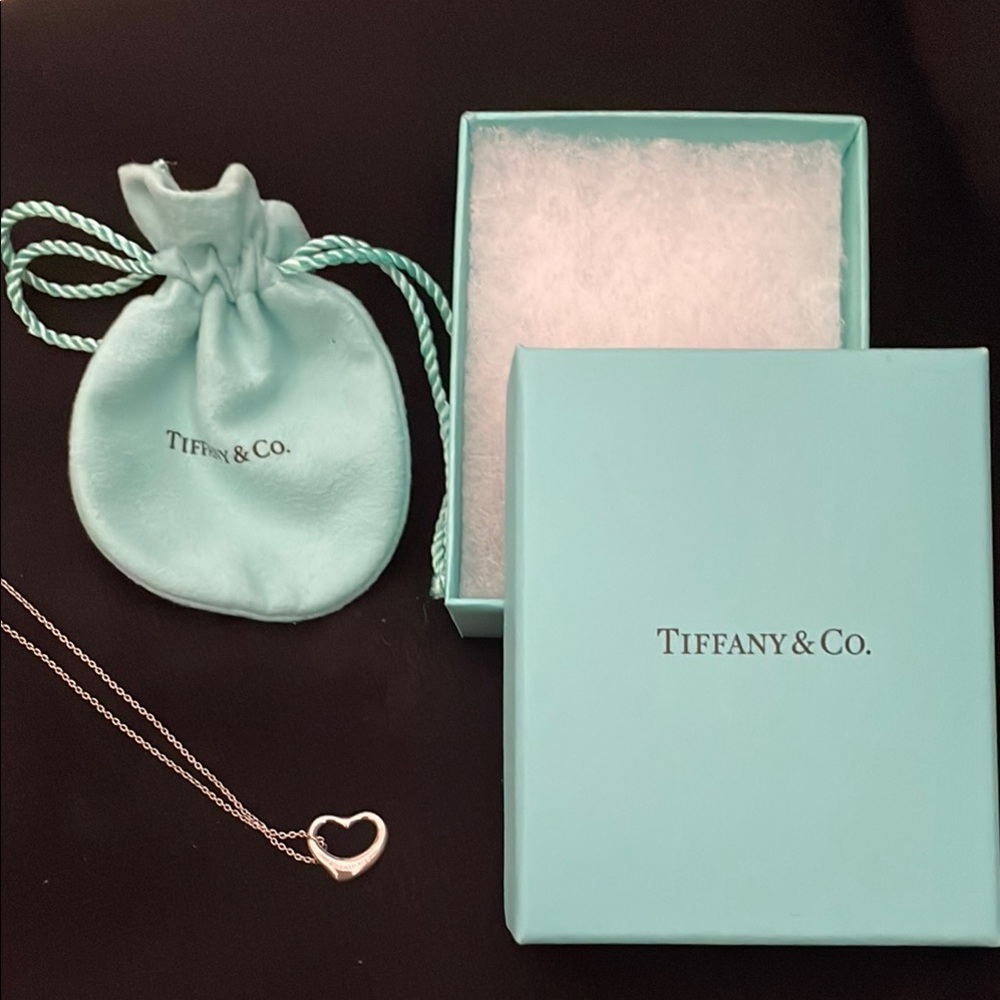 TIFFANY Silver Heart Necklace